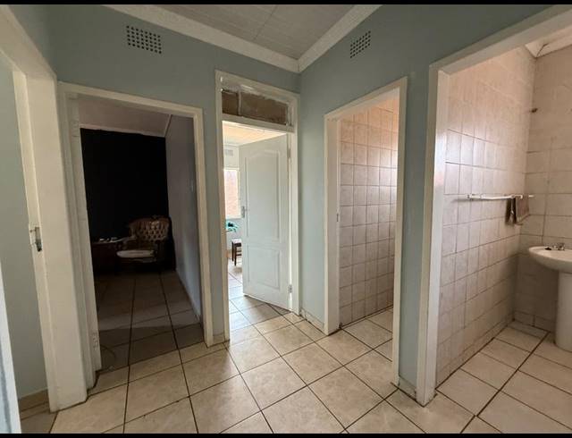 3 BEDROOM HOUSE FOR SALE IN VANDERBIJLPARK CW 5